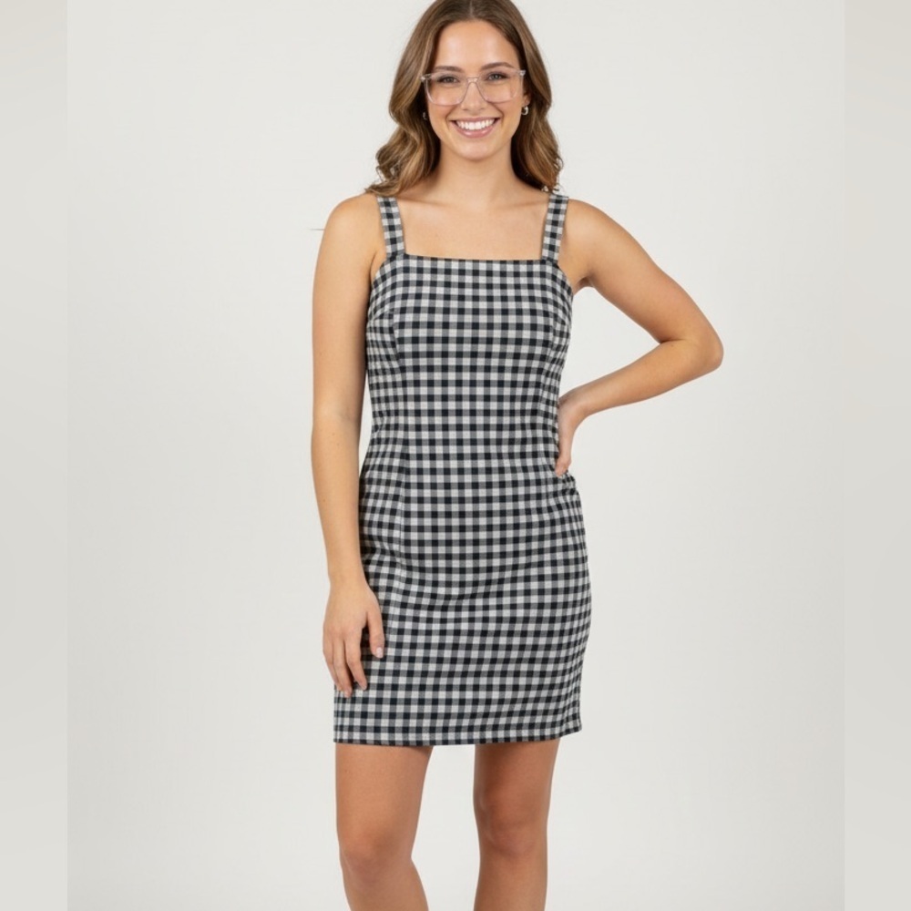 NWOT The General Good Navy & Gray Checkered Size Medium